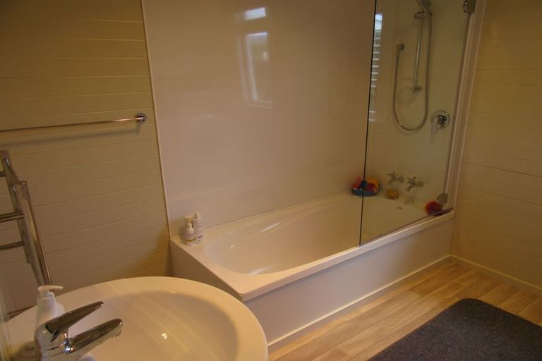 Photo of property in 67 Shearman Street, Waimate, 7924