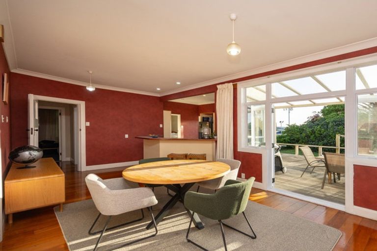 Photo of property in 8 Russell Street, Palmerston North, 4414