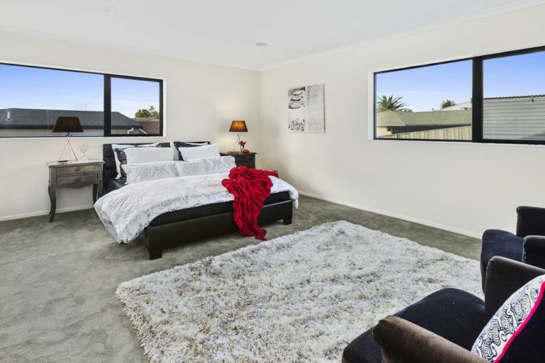 Photo of property in 2b Wood Street, Papakura, 2110