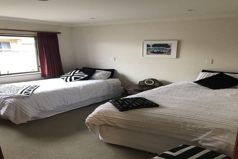 Photo of property in 6 Doneraille Place, Bethlehem, Tauranga, 3110