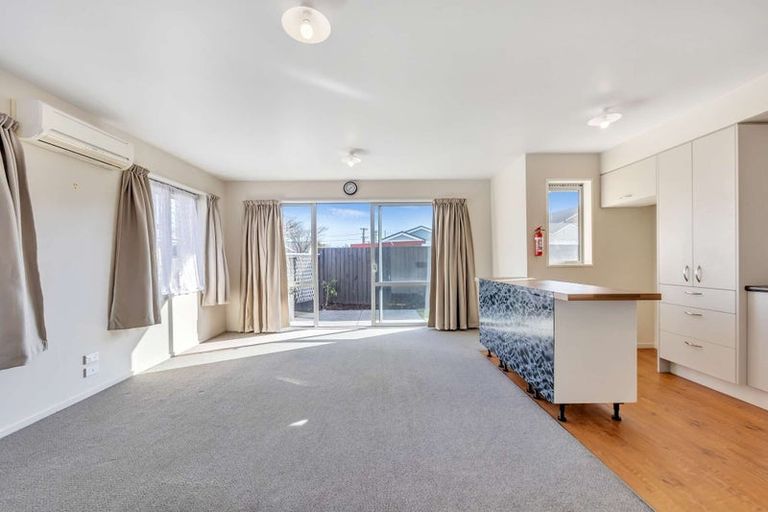 Photo of property in 74l Olliviers Road, Phillipstown, Christchurch, 8011