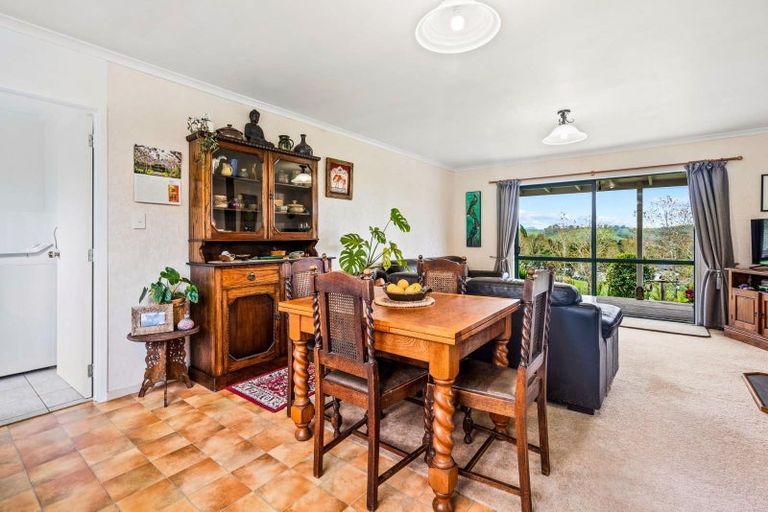 Photo of property in 105 Gorge Road, Maungaturoto, 0520
