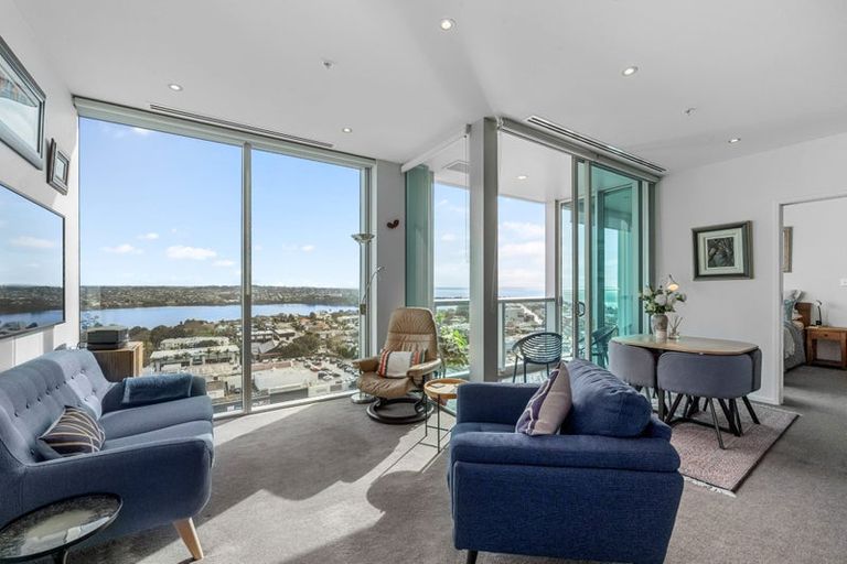 Photo of property in Sentinel Apartments, 1705/3 Northcroft Street, Takapuna, Auckland, 0622