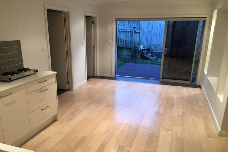 Photo of property in 13 Kilear Close, Pinehill, Auckland, 0632