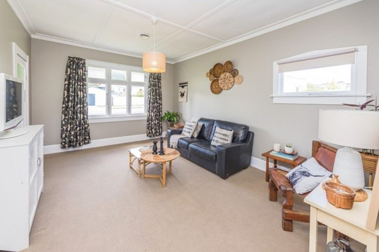 Photo of property in 48 Kawatiri Avenue, Gonville, Whanganui, 4501