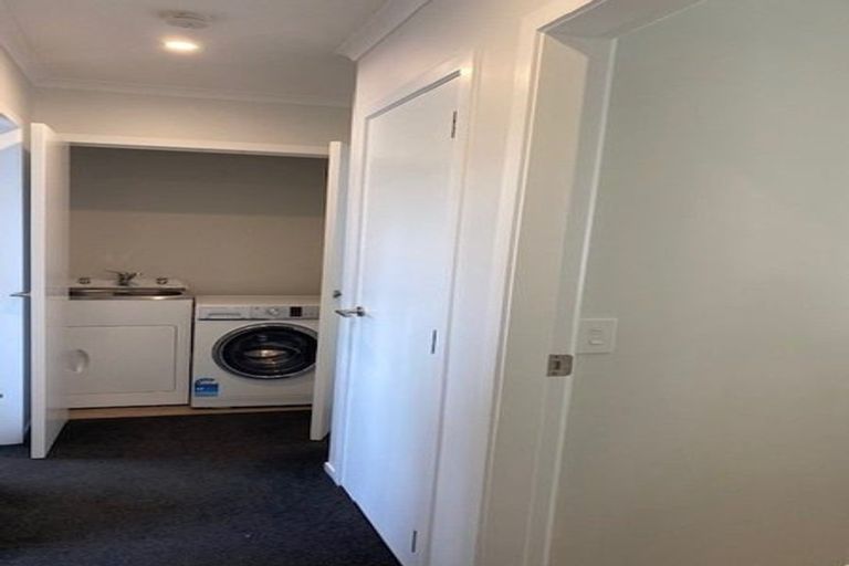 Photo of property in 64 Peterhouse Street, Tawa, Wellington, 5028