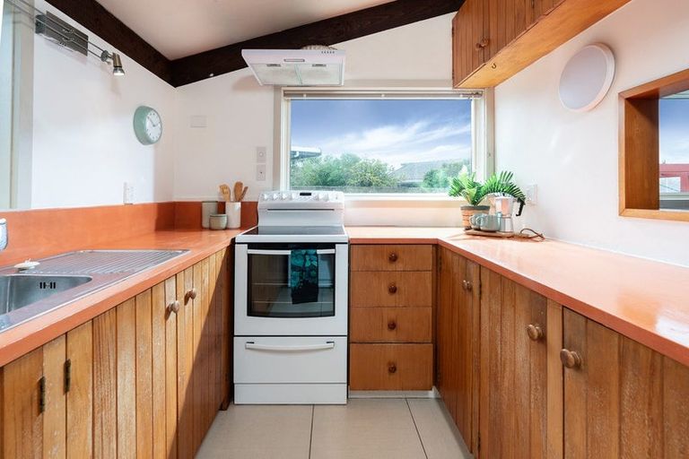 Photo of property in 3 Glamorgan Street, Northland, Wellington, 6012