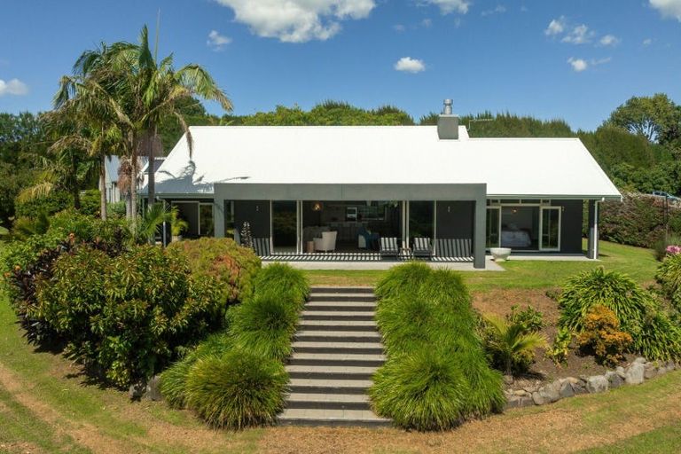 Photo of property in 63 Ongare Point Road, Tahawai, Katikati, 3170