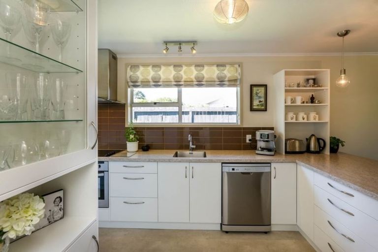 Photo of property in 16a Puni Street, Fitzroy, New Plymouth, 4312