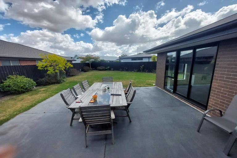 Photo of property in 3 Bargrove Close, Halswell, Christchurch, 8025