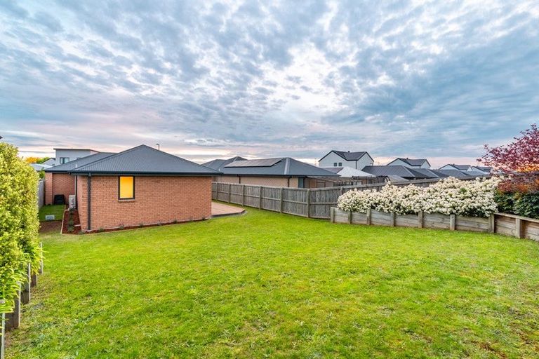 Photo of property in 12 Sholto Duncan Crescent, Halswell, Christchurch, 8025