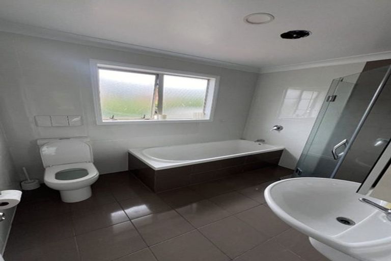 Photo of property in 12 Foster Road, Temple View, Hamilton, 3218