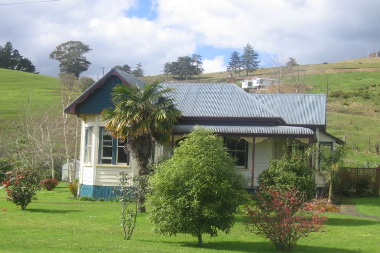 Photo of property in 3 George Street, Hikurangi, 0114