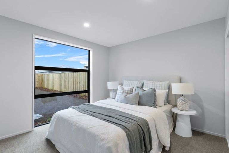 Photo of property in 15 Herridge Street, Woodend, 7691