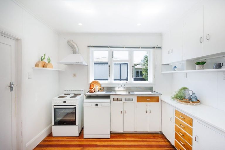 Photo of property in 39 Monrad Street, Highbury, Palmerston North, 4412