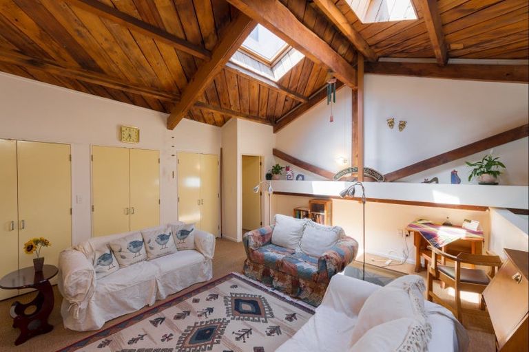 Photo of property in Maison Cabriole Building, 5/60 Courtenay Place, Te Aro, Wellington, 6011