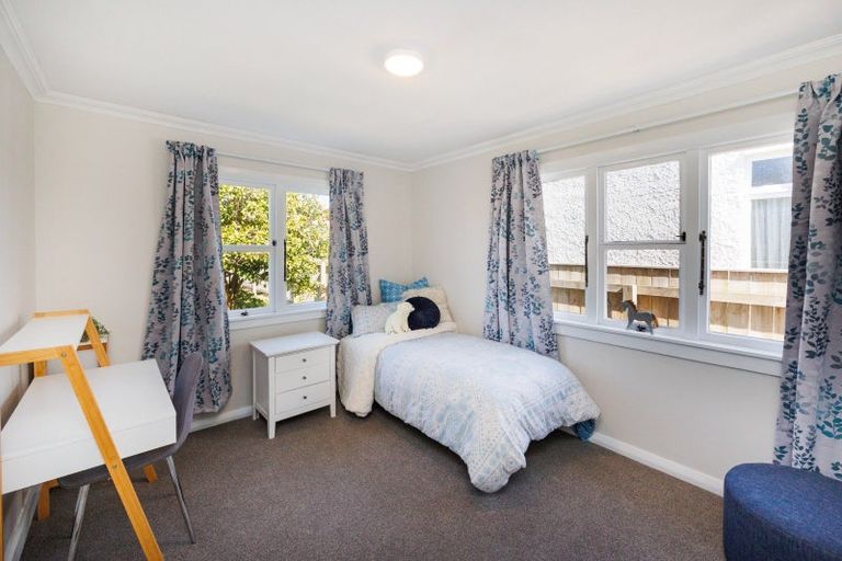 Photo of property in 106 Shamrock Street, Takaro, Palmerston North, 4412