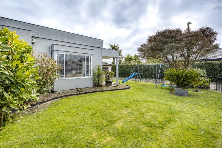 Photo of property in 525a Main North Road, Bay View, Napier, 4104