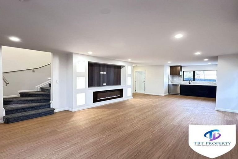 Photo of property in 2/142 Great South Road, Manurewa, Auckland, 2102
