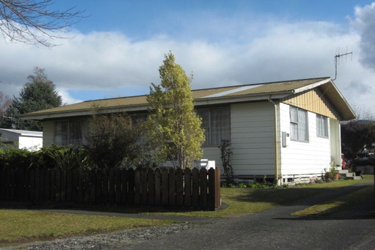 Photo of property in 3 Toi Grove, Turangi, 3334