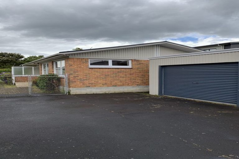 Photo of property in 442a Great South Road, Opaheke, Papakura, 2113