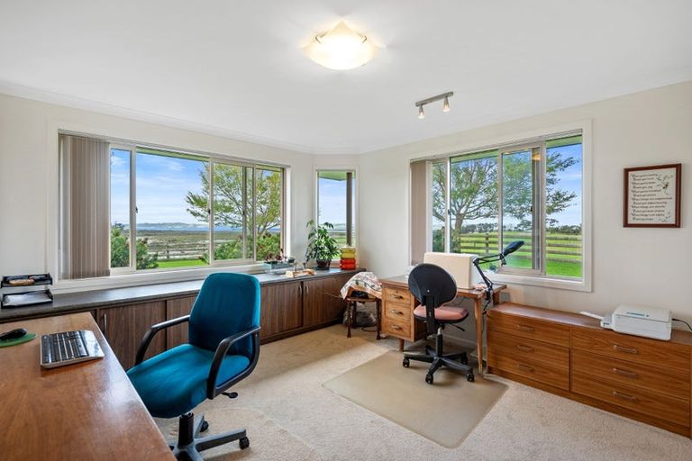 Photo of property in 68d Tuparekura Road, South Head, Helensville, 0874