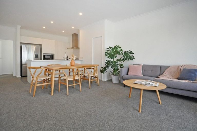 Photo of property in 25/1 Scott Road, Hobsonville, Auckland, 0616