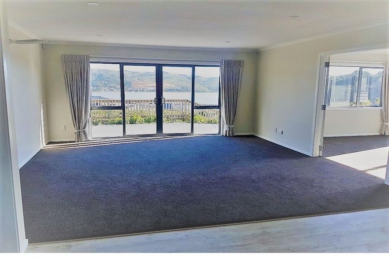 Photo of property in 2 Waitaria Terrace, Aotea, Porirua, 5024