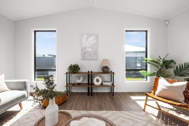 Photo of property in 5 Wai Whatu Street, Meeanee, Napier, 4110