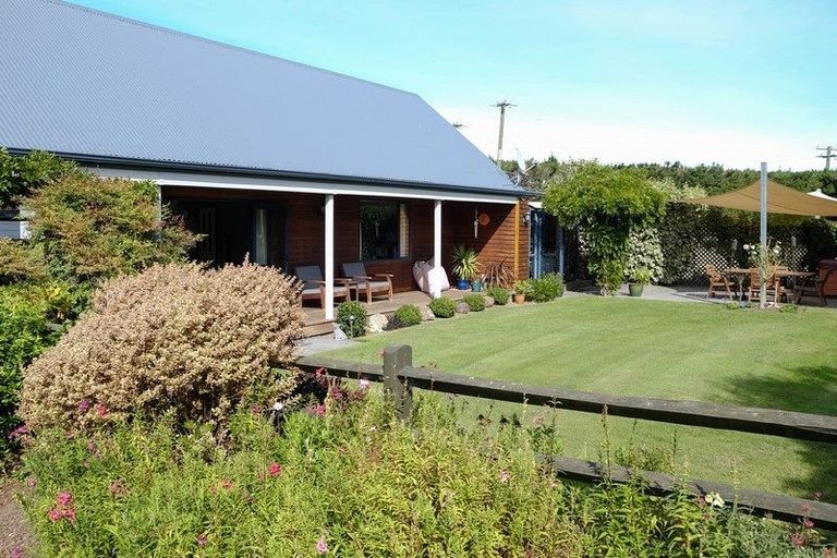 Photo of property in 866 Glasnevin Road, Glasnevin, Amberley, 7483