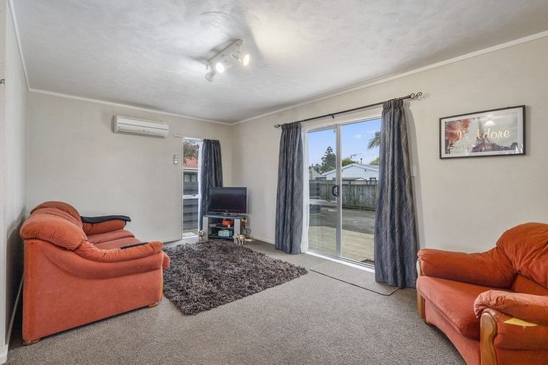 Photo of property in 6 Athena Grove, Highbury, Palmerston North, 4412