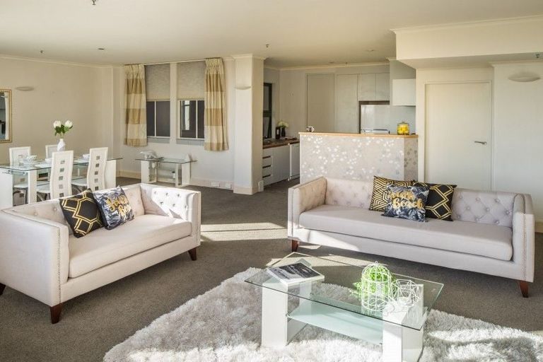 Photo of property in Civic Chambers Apartments, 7/25 Cuba Street, Te Aro, Wellington, 6011