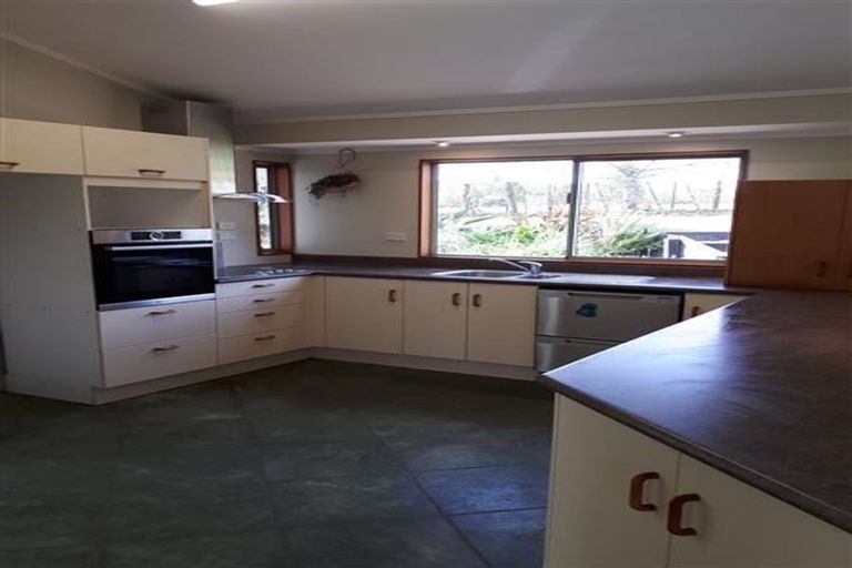 Photo of property in 10 Merewhira Road, Paremoremo, Albany, 0793