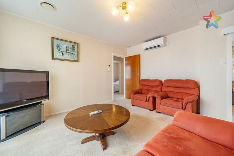 Photo of property in 8a Poole Crescent, Wainuiomata, Lower Hutt, 5014