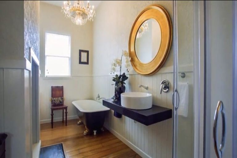 Photo of property in 106 Archers Road, Glenfield, Auckland, 0629