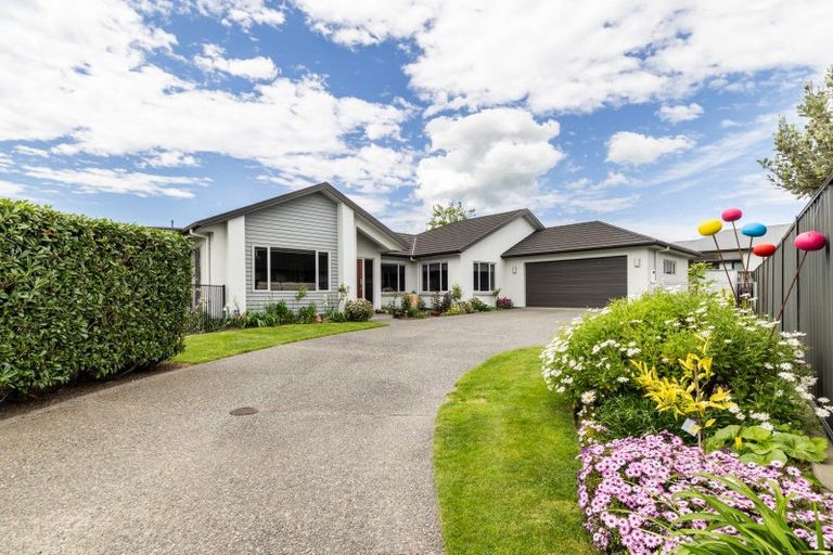 Photo of property in 79 Russell Robertson Drive, Havelock North, 4130