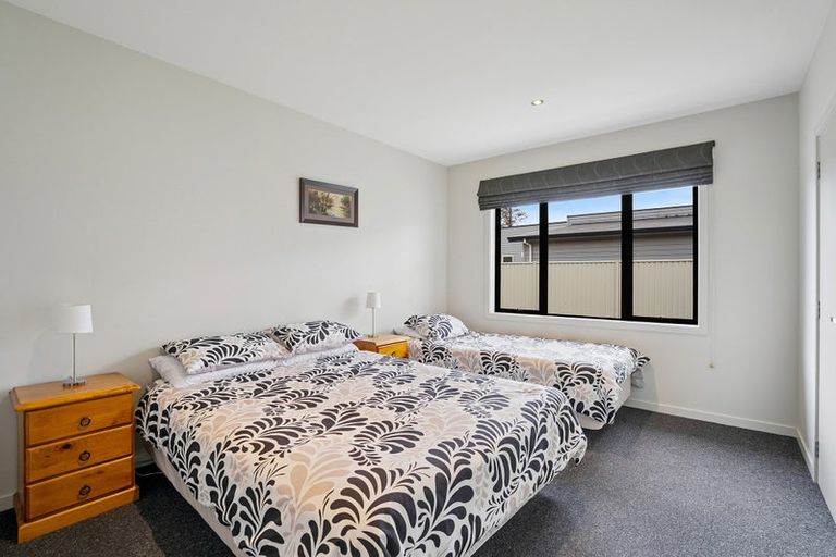 Photo of property in 14 De Bettencor Place, Mount Pisa, Cromwell, 9383