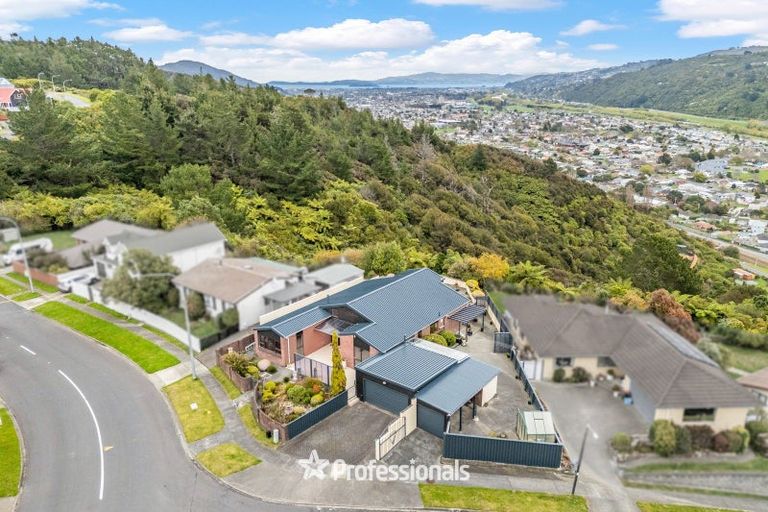 Photo of property in 1 Aldersgate Grove, Stokes Valley, Lower Hutt, 5019