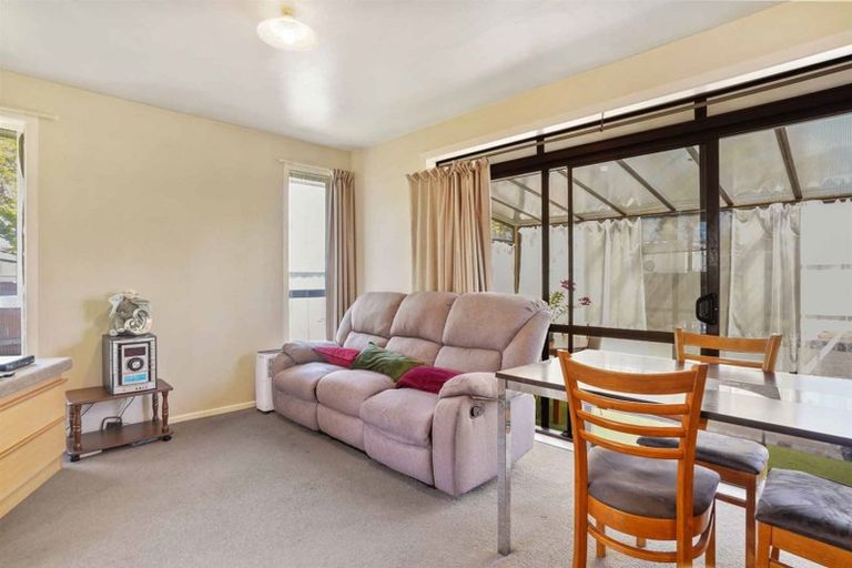 Photo of property in 74 Denise Crescent, Hornby, Christchurch, 8042