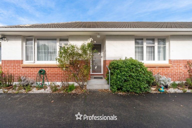 Photo of property in 46 Pine Avenue, Upper Hutt Central, Upper Hutt, 5018