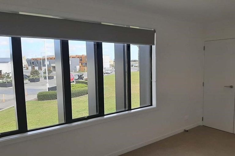 Photo of property in 4 Alexander Willis Crescent, Hobsonville, Auckland, 0616