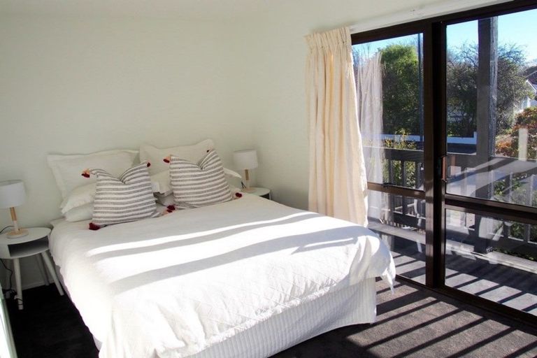 Photo of property in 72b Aikmans Road, Merivale, Christchurch, 8014