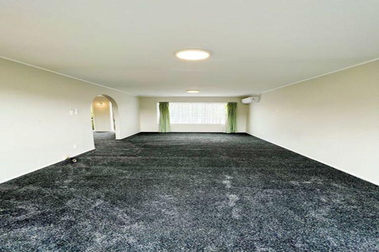 Photo of property in 3/8 Hart Road, Hauraki, Auckland, 0622