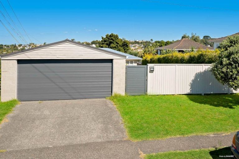 Photo of property in 50 Arran Road, Browns Bay, Auckland, 0630