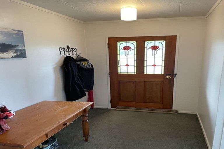Photo of property in 13 Matthew Place, Kawaha Point, Rotorua, 3010