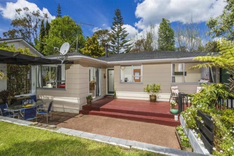 Photo of property in 26 Freya Place, Torbay, Auckland, 0630