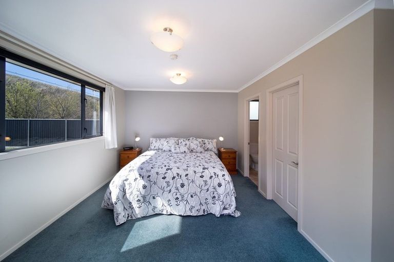 Photo of property in 98a Shields Street, Clyde, 9330