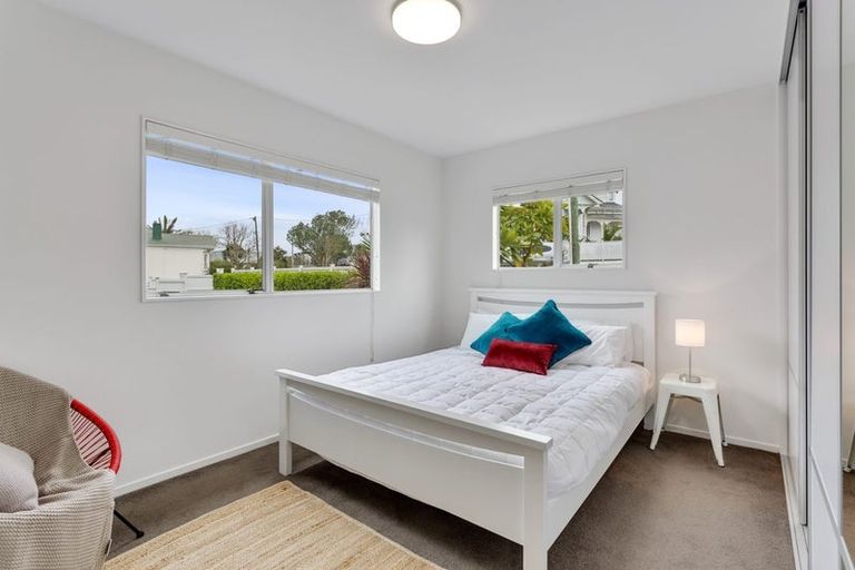 Photo of property in 73 Palmerston Road, Birkenhead, Auckland, 0626