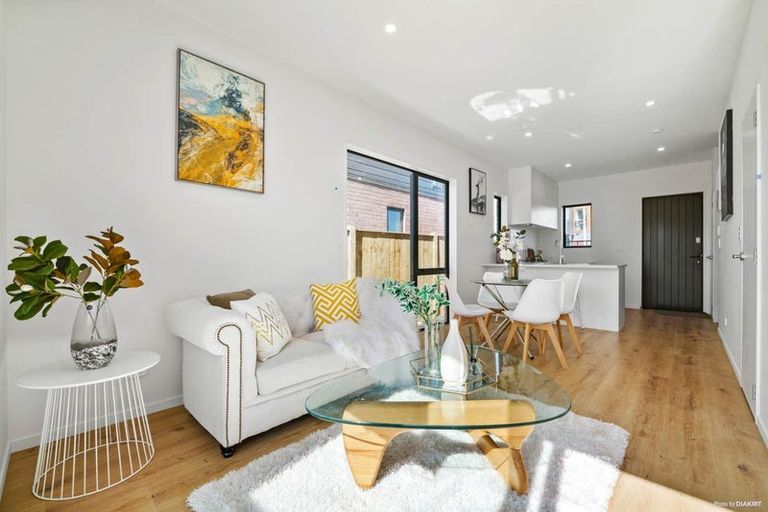 Photo of property in 31 Hearth Street, Flat Bush, Auckland, 2019