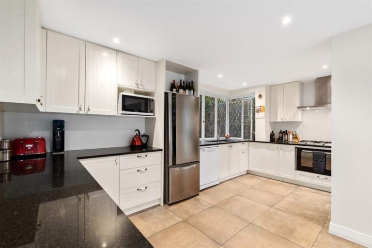 Photo of property in 1/38a Norwood Road, Bayswater, Auckland, 0622